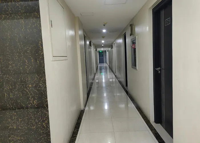 Mia Casa One Pavillon Place 4*